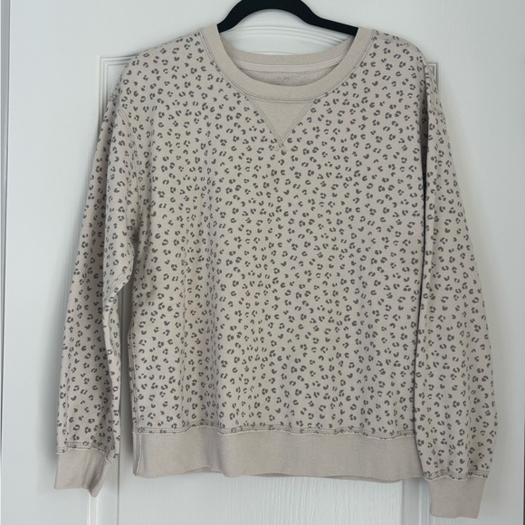 Abercrombie & Fitch Cream and Grey Leopard Crewneck Sweatshirt - Picture 1 of 4